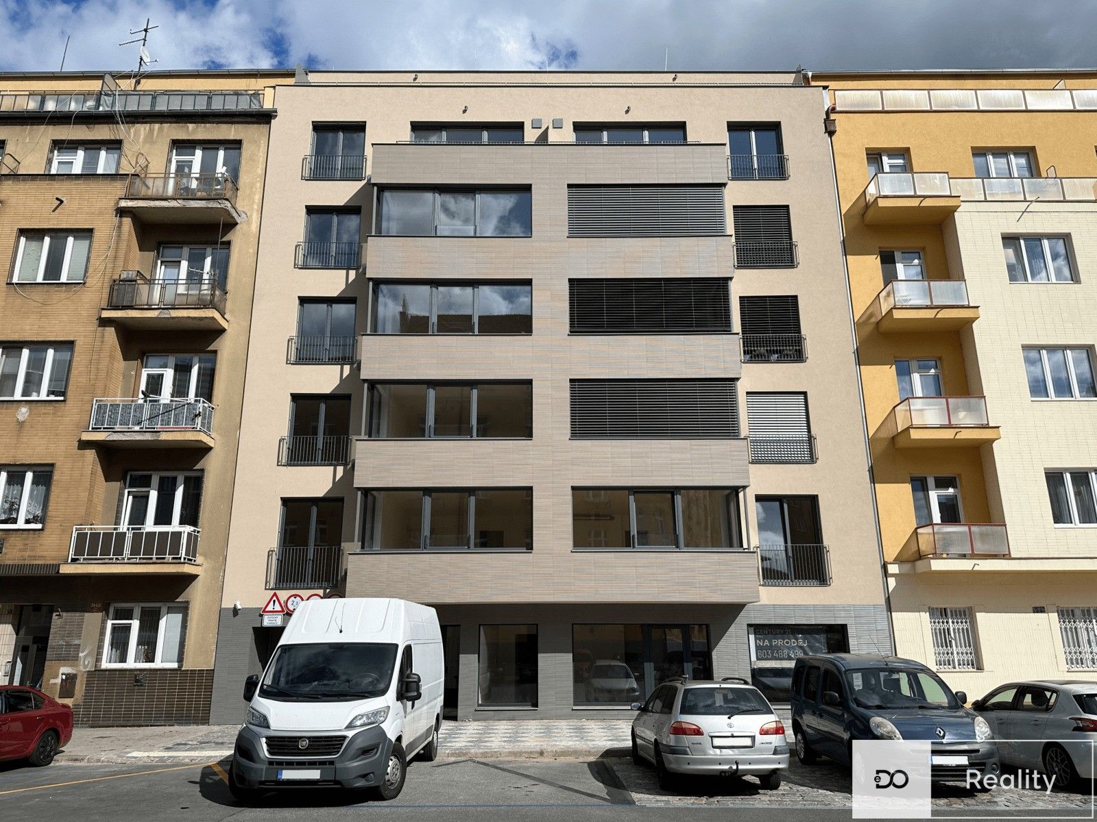 Pronájem byt 2+kk - Kloboučnická,Nusle,Praha, 47 m²