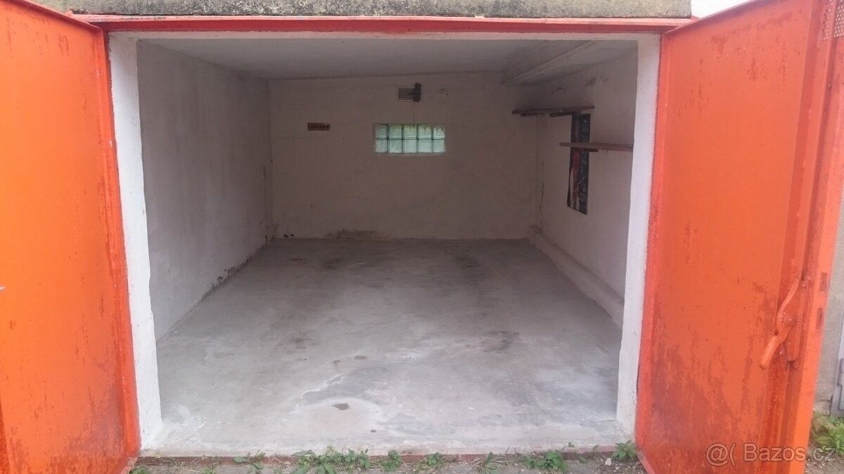 Garáže, Brno, 612 00