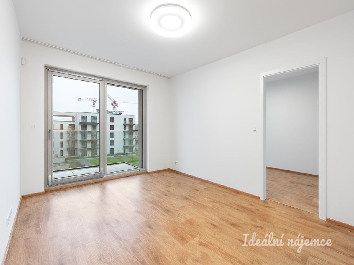 2+kk, Malešická, Praha, 53 m²