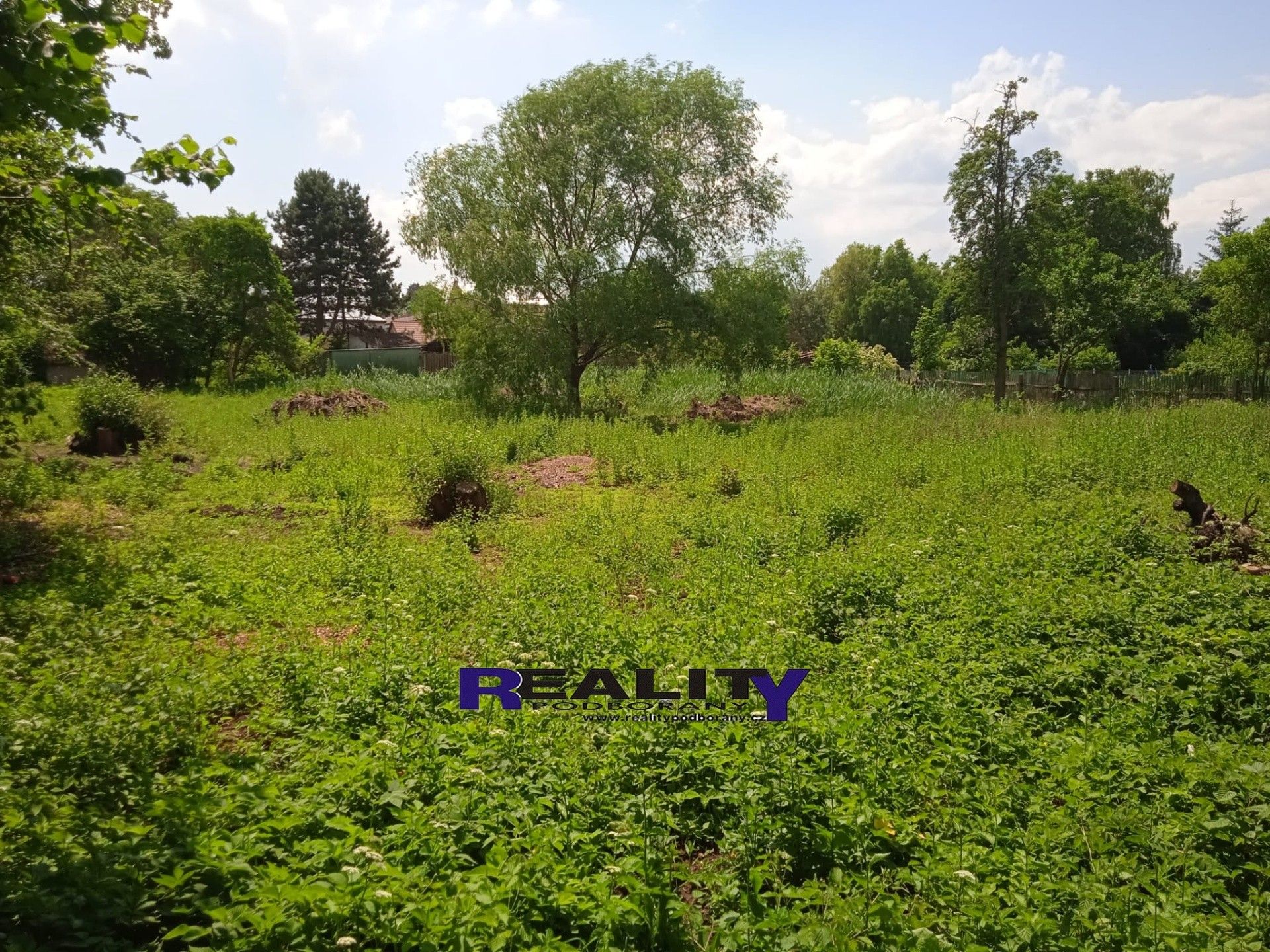 Zahrady, V Tůni, Podbořany, 2 092 m²