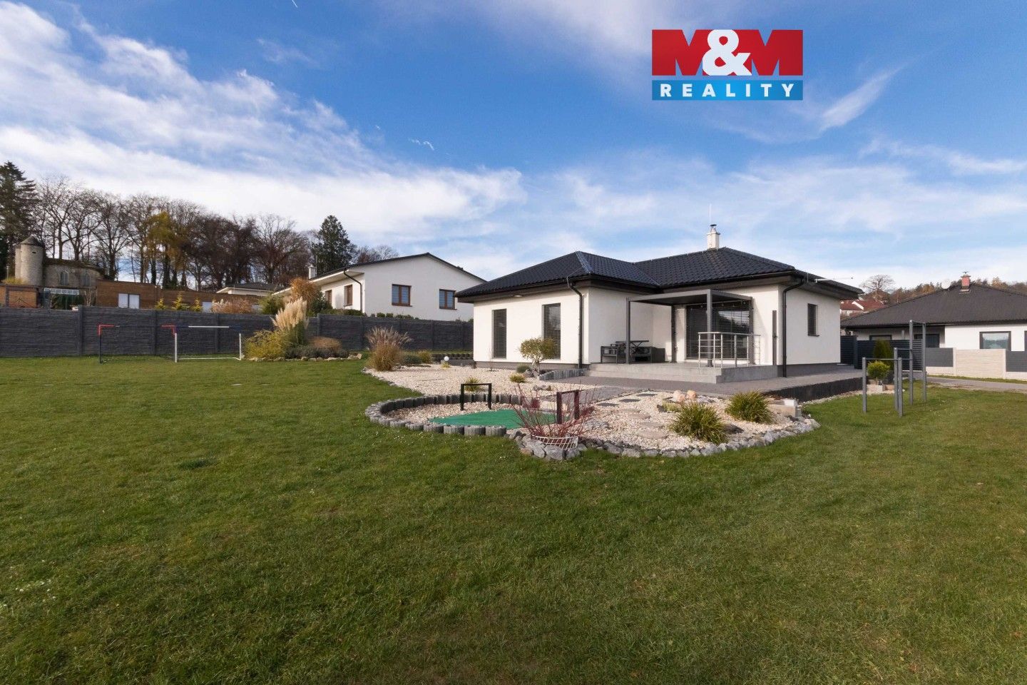 Rodinné domy, Věž, 85 m²