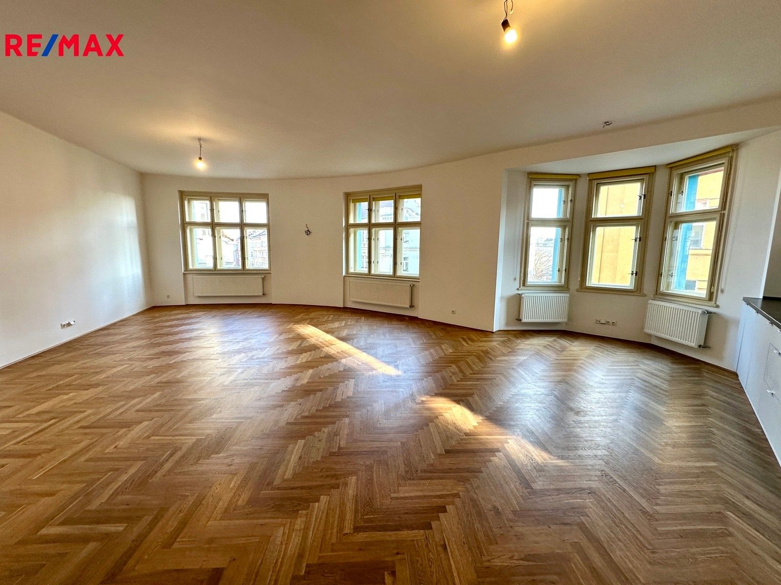 3+kk, Kubelíkova, Praha, 137 m²