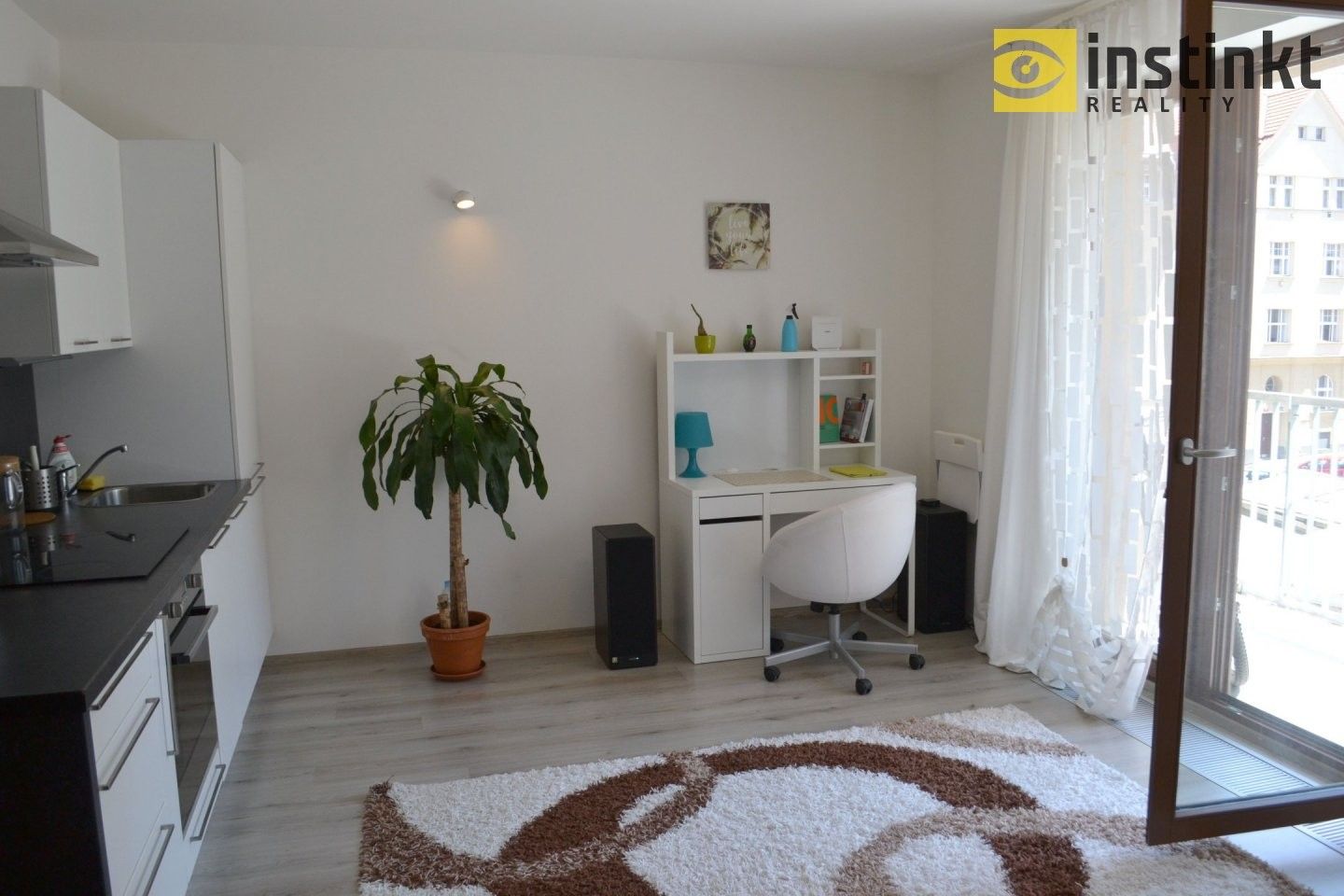 Pronájem byt 1+kk - Mojmírova, Praha, 30 m²