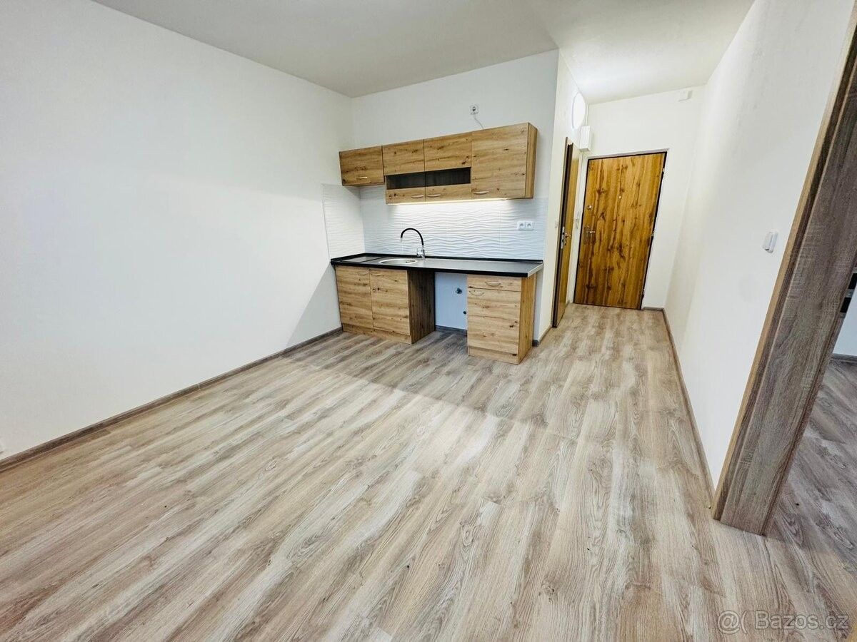 Byty, Chomutov, 430 04