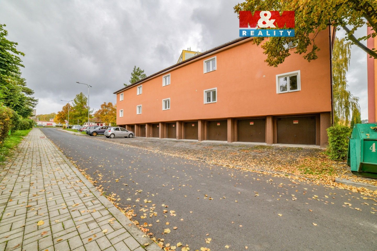 Činžovní domy, Tovární, Nová Role, 500 m²