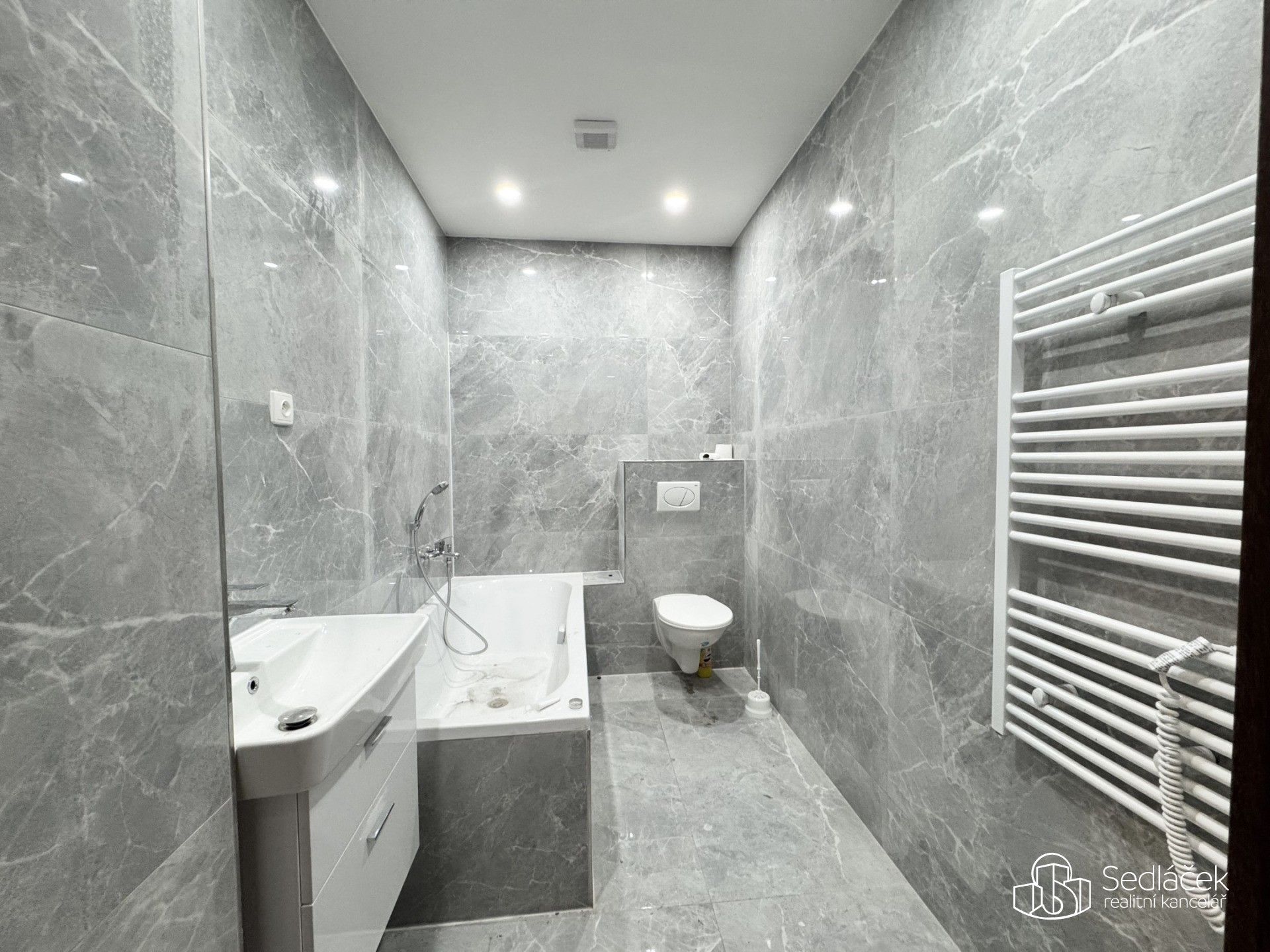 Pronájem byt 4+1 - Boženy Němcové, Sokolov, 108 m²