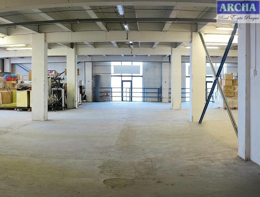 Sklady, Náchodská, Praha, 200 m²