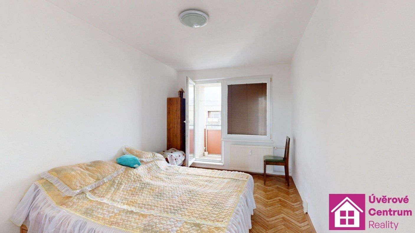 Prodej byt 3+1 - Na Valtické, Břeclav, 73 m²