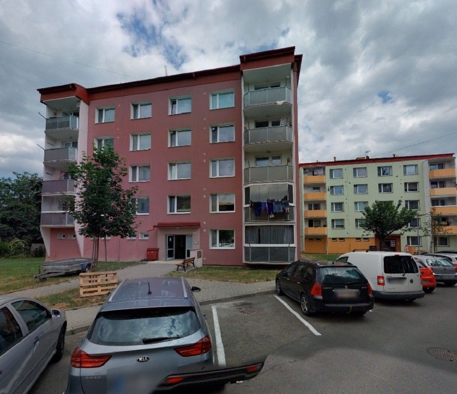 3+1, Slušovice, 763 15, 74 m²