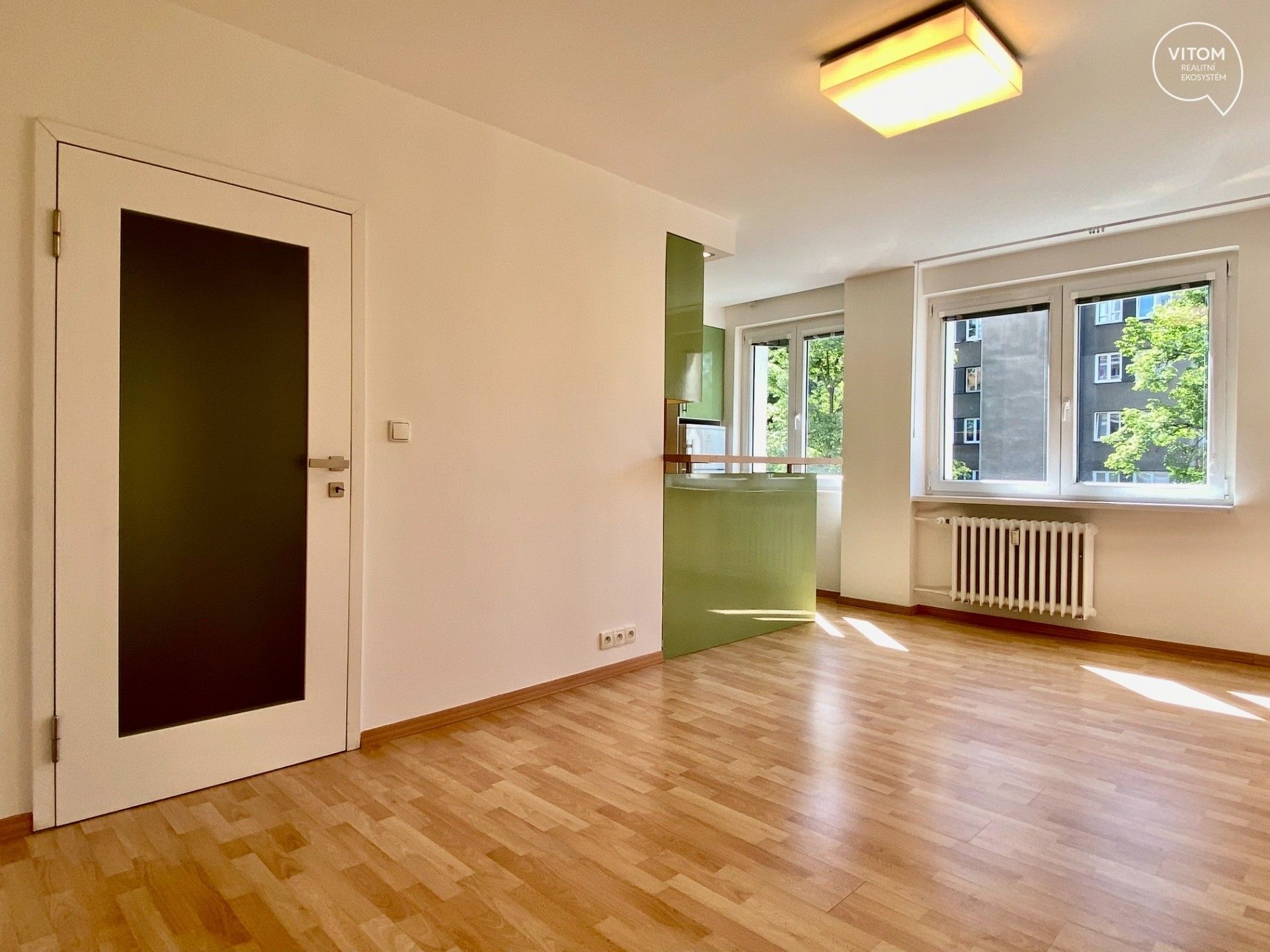 Pronájem byt 1+kk - Svojšovická, Praha, 31 m²