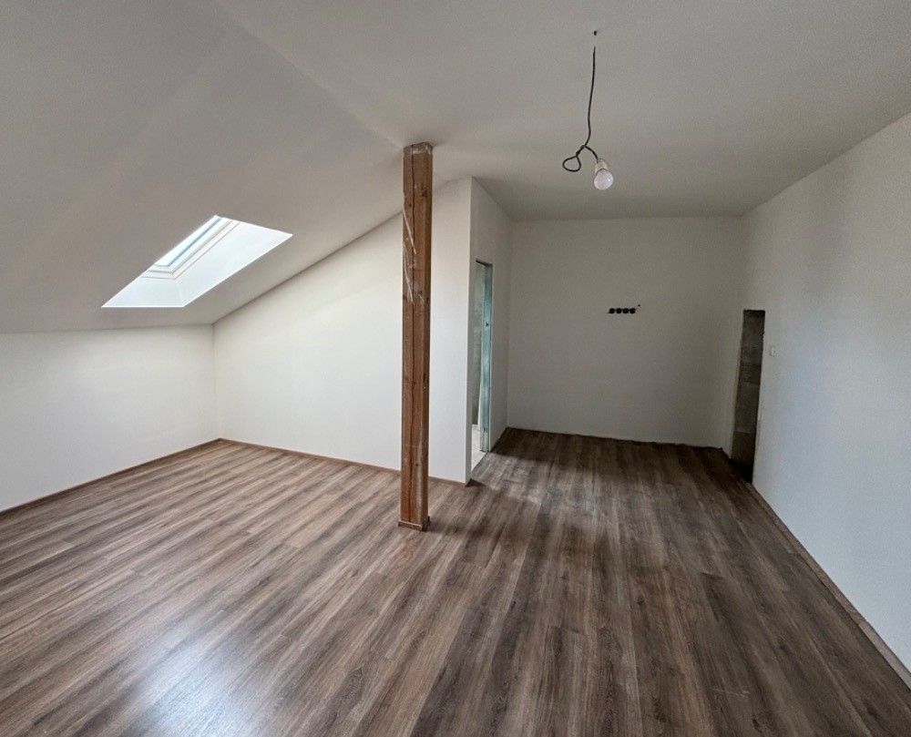 Prodej dům - Křepice u Hustopečí, 691 65, 18 m²