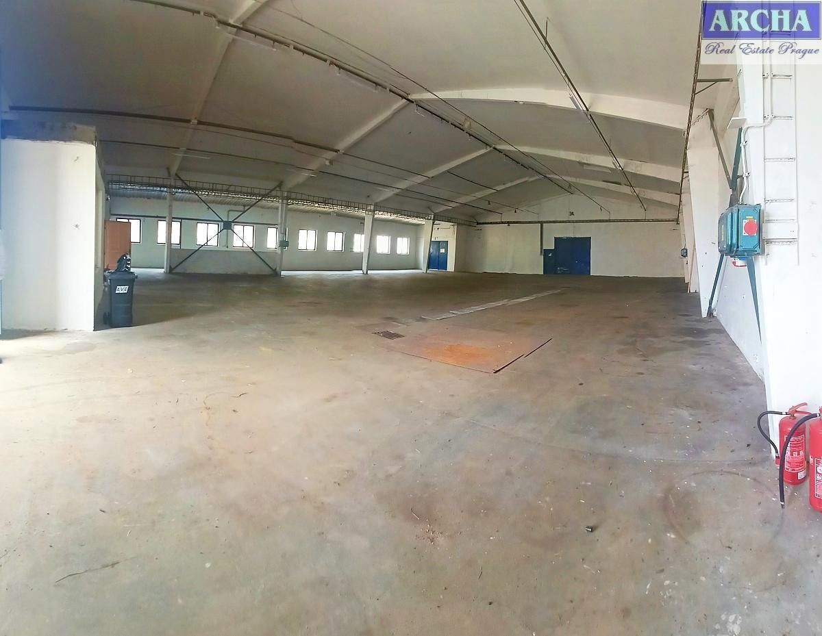 Sklady, K Rotlevu, Jílové u Prahy, 1 000 m²