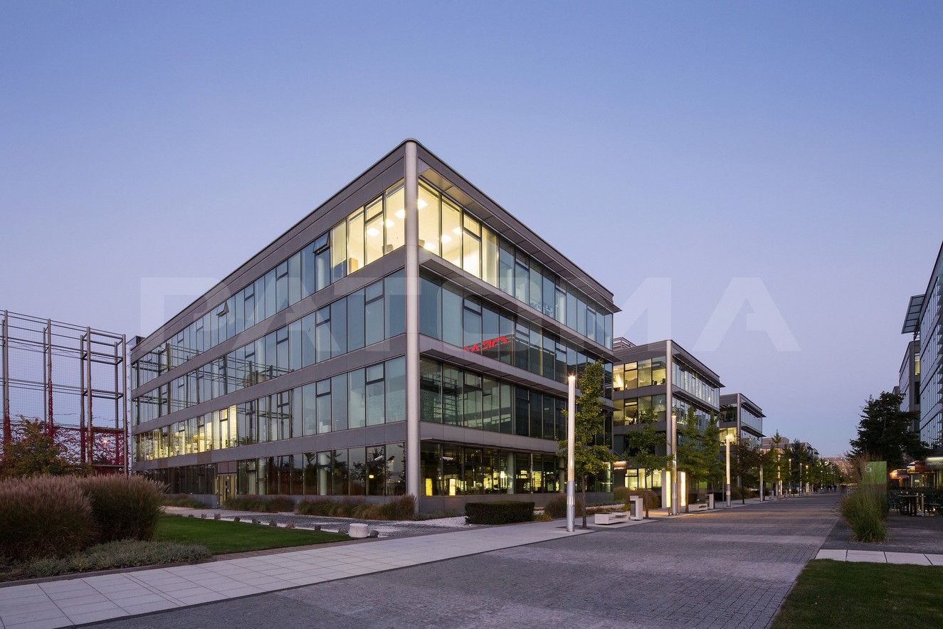 Kanceláře, V parku, Praha, 1 033 m²