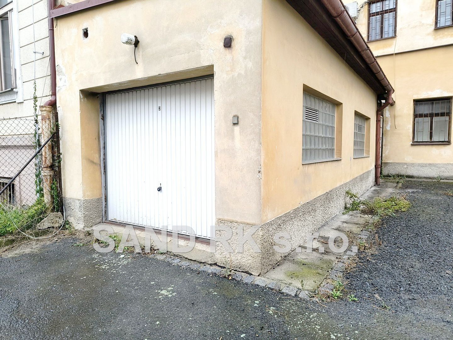 Pronájem garáž - Vodní, Domažlice, 24 m²