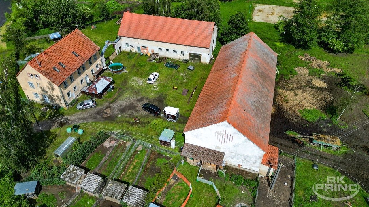 Prodej zemědělská usedlost - Hluboká, Milhostov, 2 000 m²