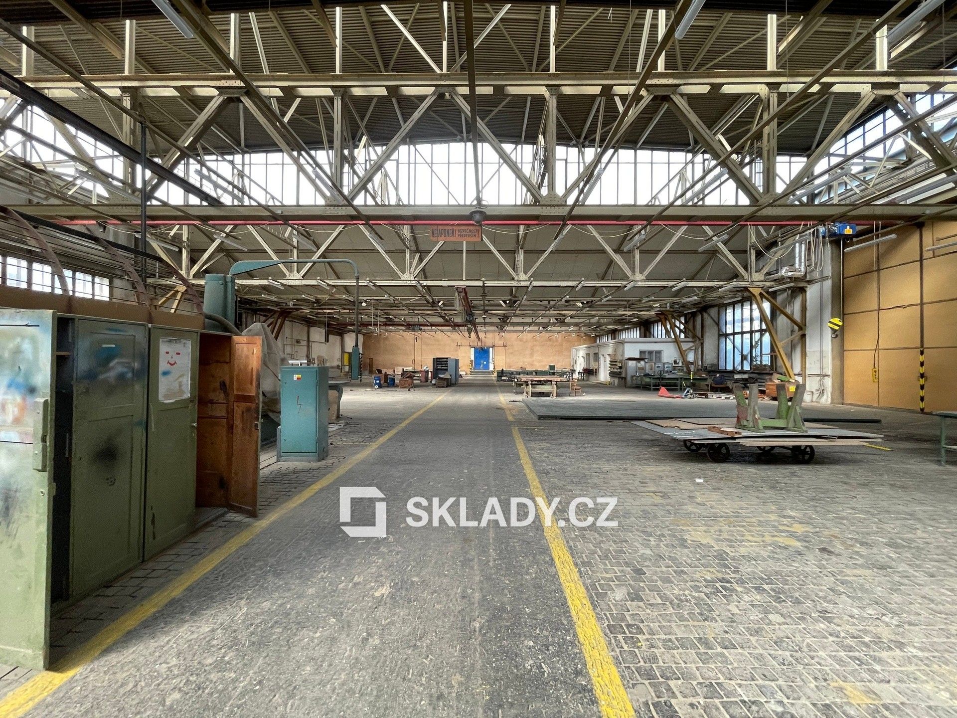 Sklady, Ostrava, 1 000 m²