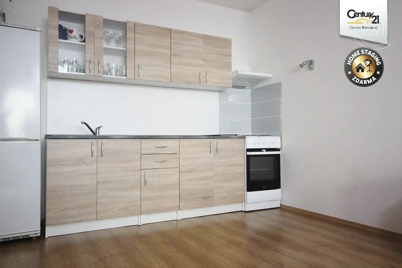 Pronájem byt 1+kk - Polní, Slavkov u Brna, 36 m²