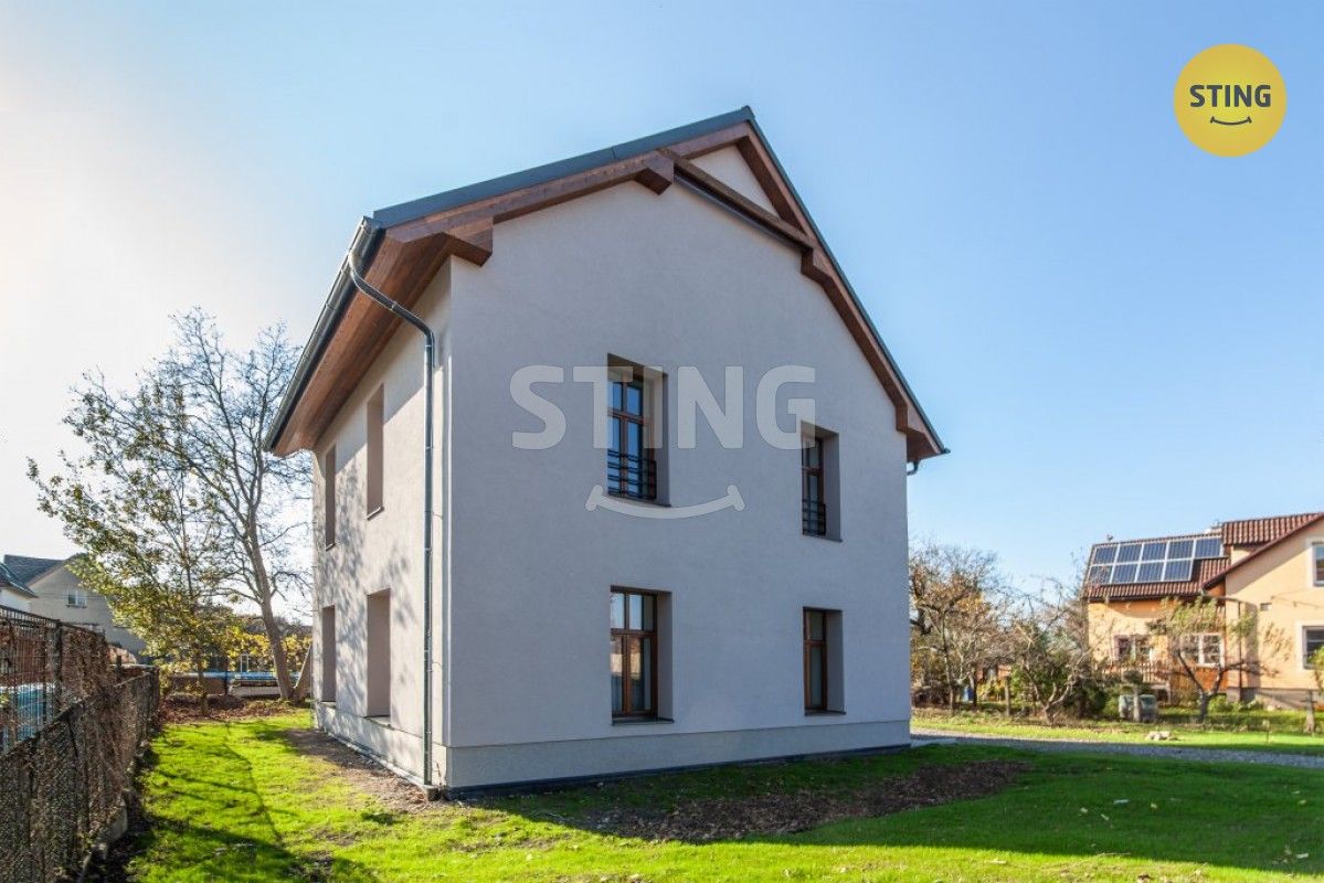 Rodinné domy, Dobrá, 739 51