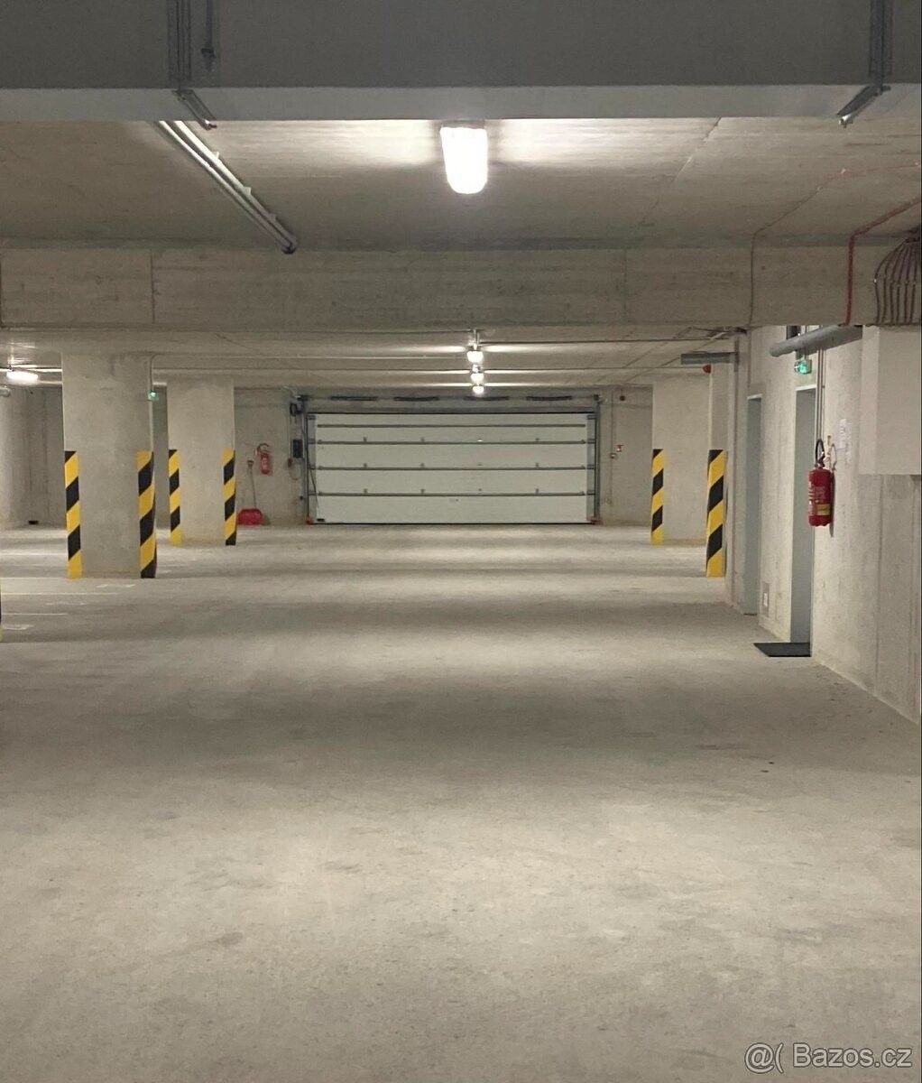 Garáže, Olomouc, 779 00