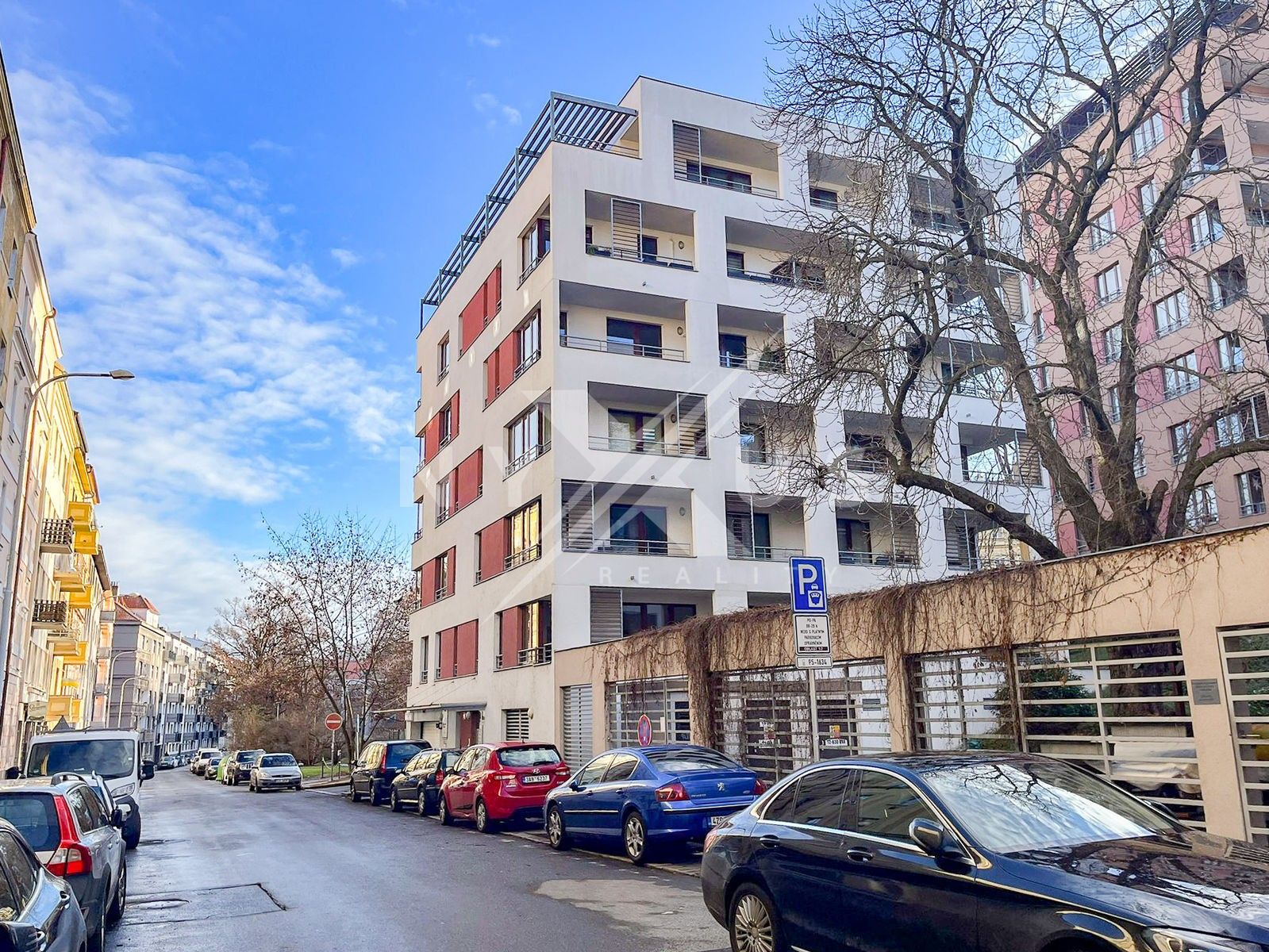 Pronájem byt 2+kk - Pod Kavalírkou, Praha, 70 m²