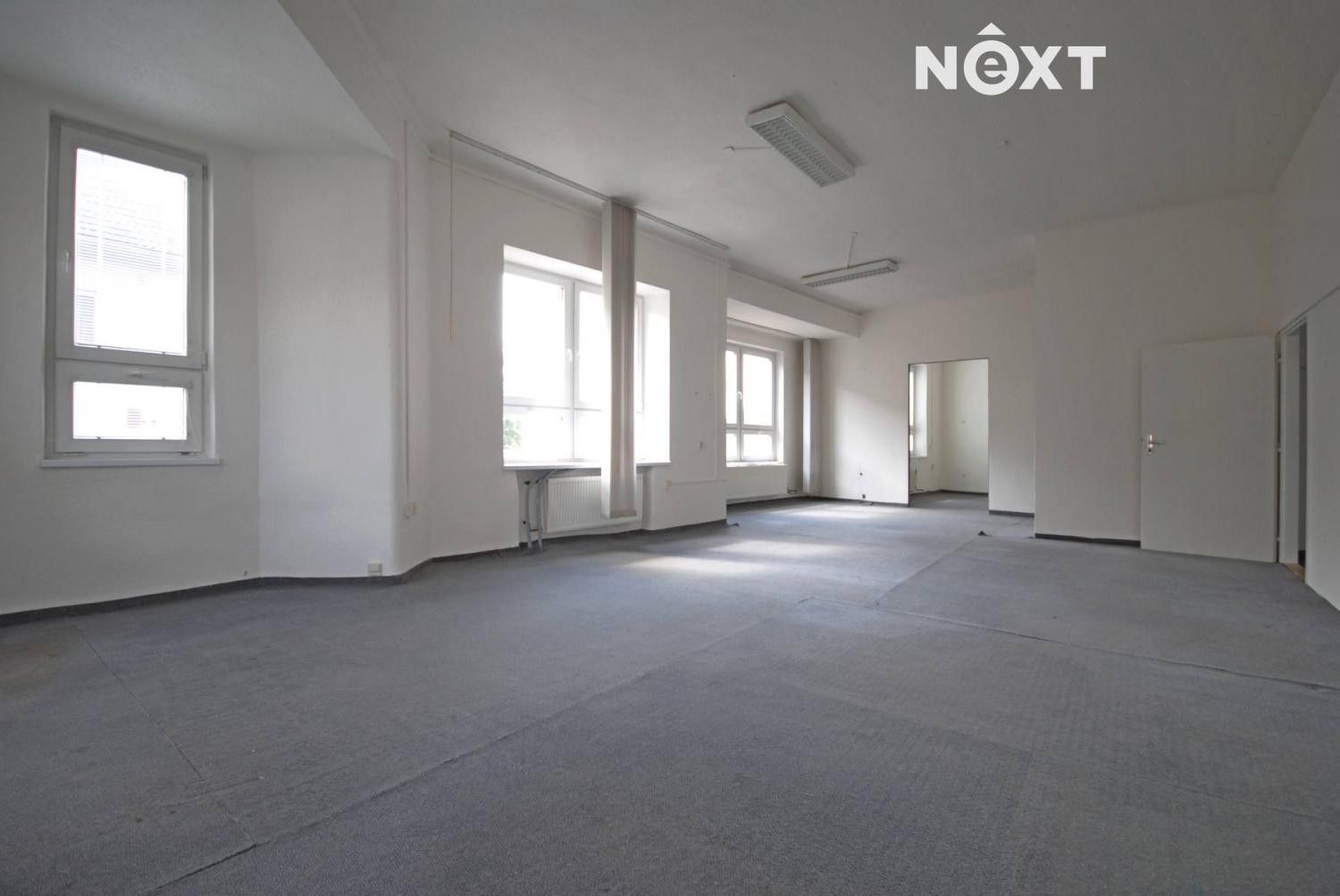 Pronájem kancelář - náměstí Obránců míru, Vyškov, 162 m²