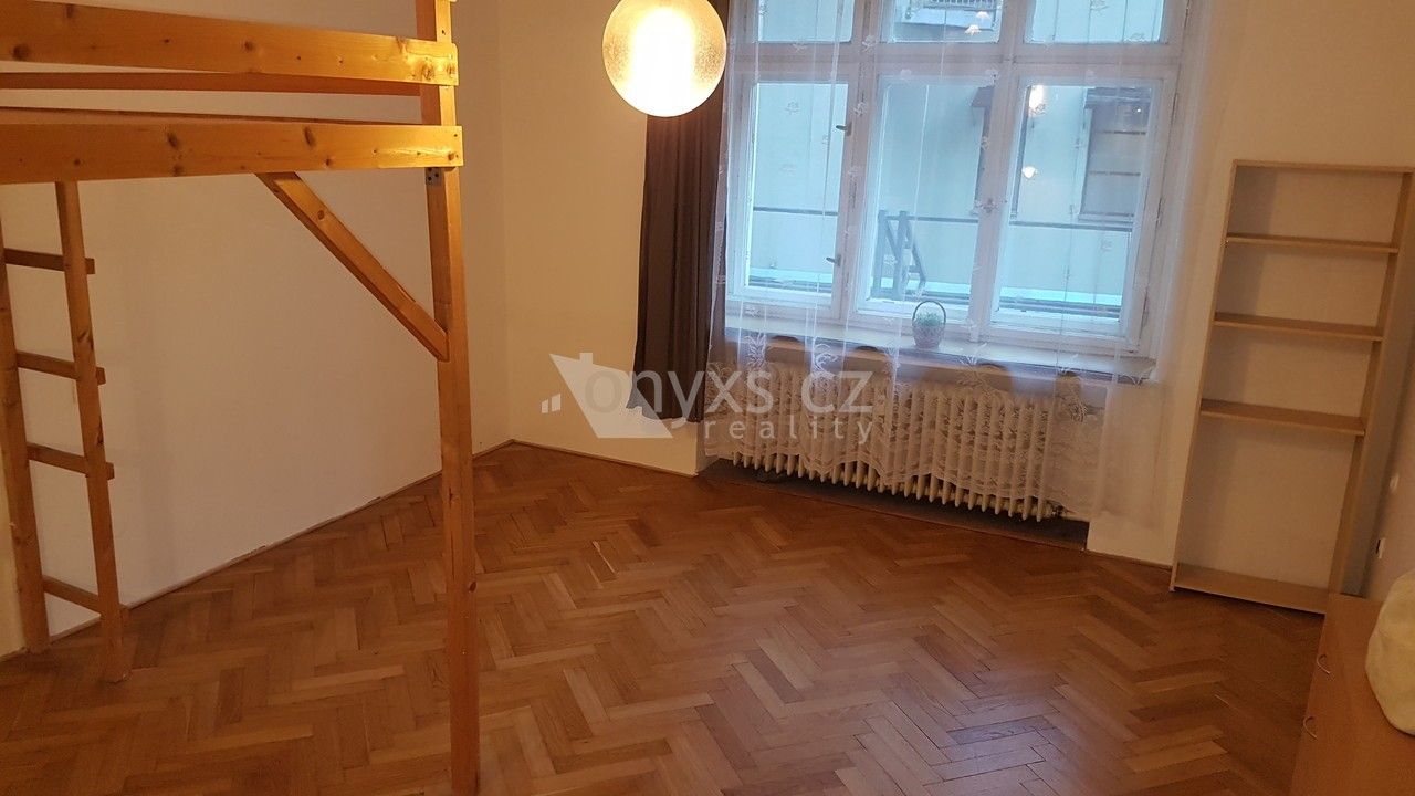 1+kk, Vltavská, Praha, 30 m²