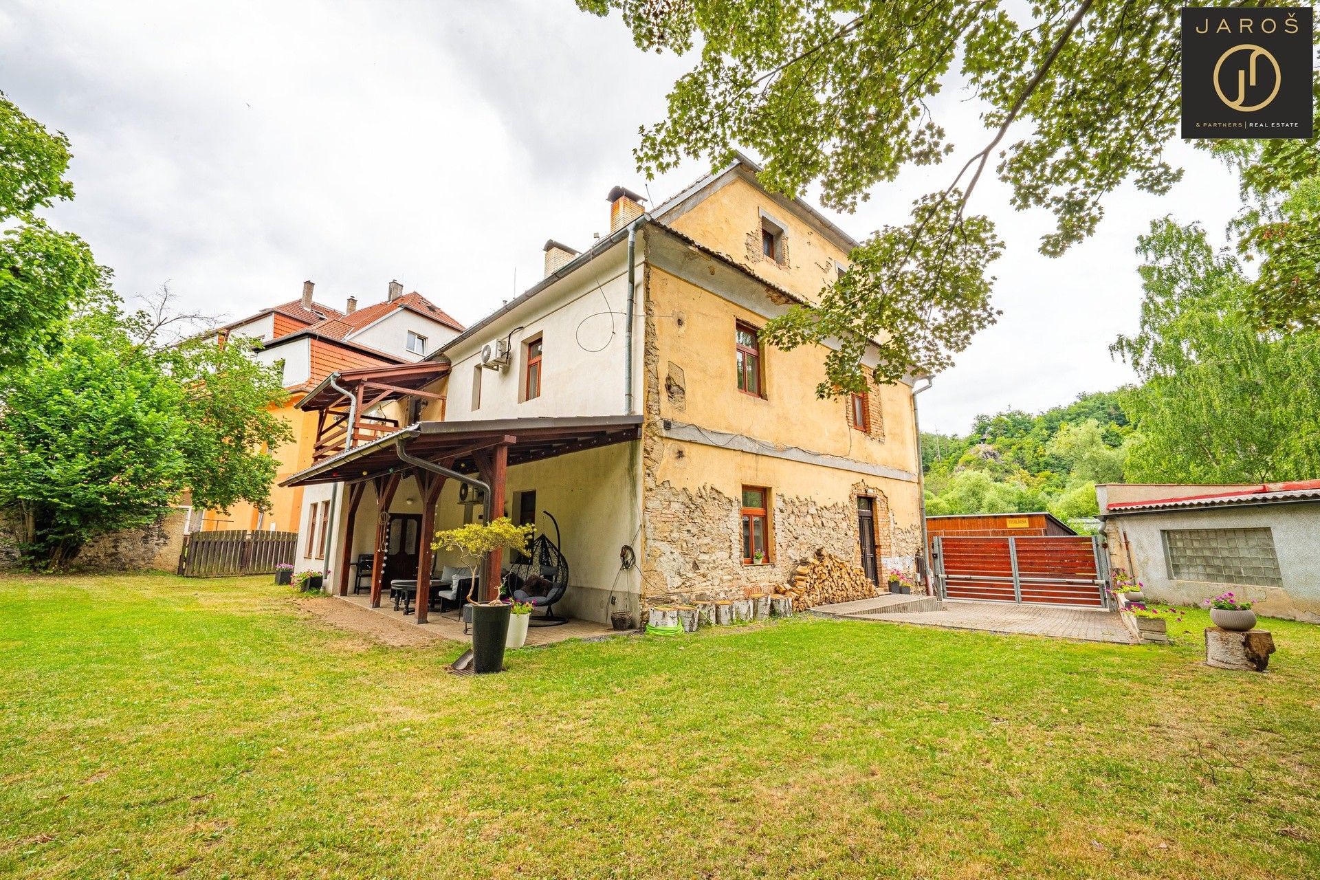 Zemědělské objekty, Roztoky, 300 m²