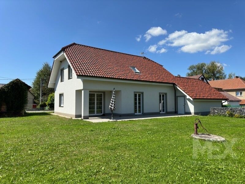 Prodej dům - Chroustovice, 538 63, 975 m²