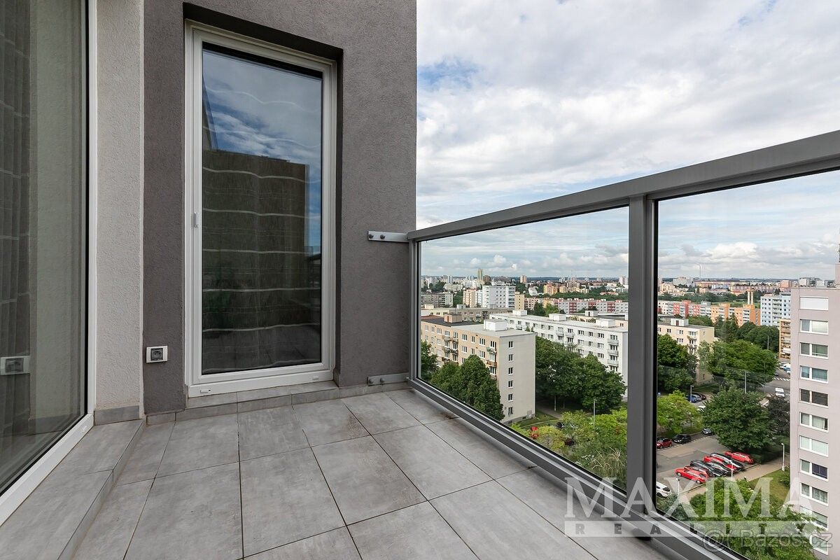 2+kk, Praha, 100 00, 58 m²