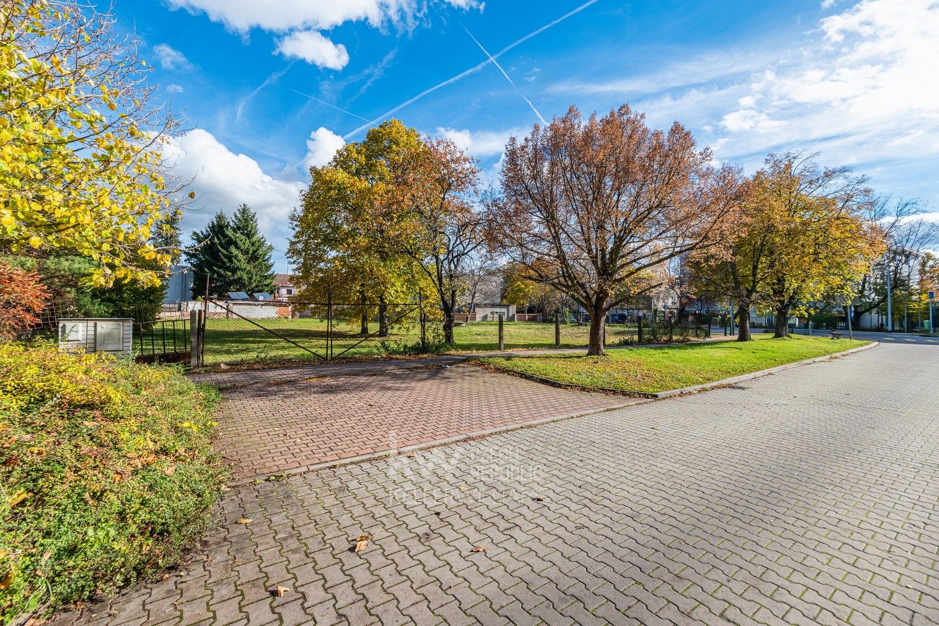 Pozemky pro bydlení, Hrušovická, Praha