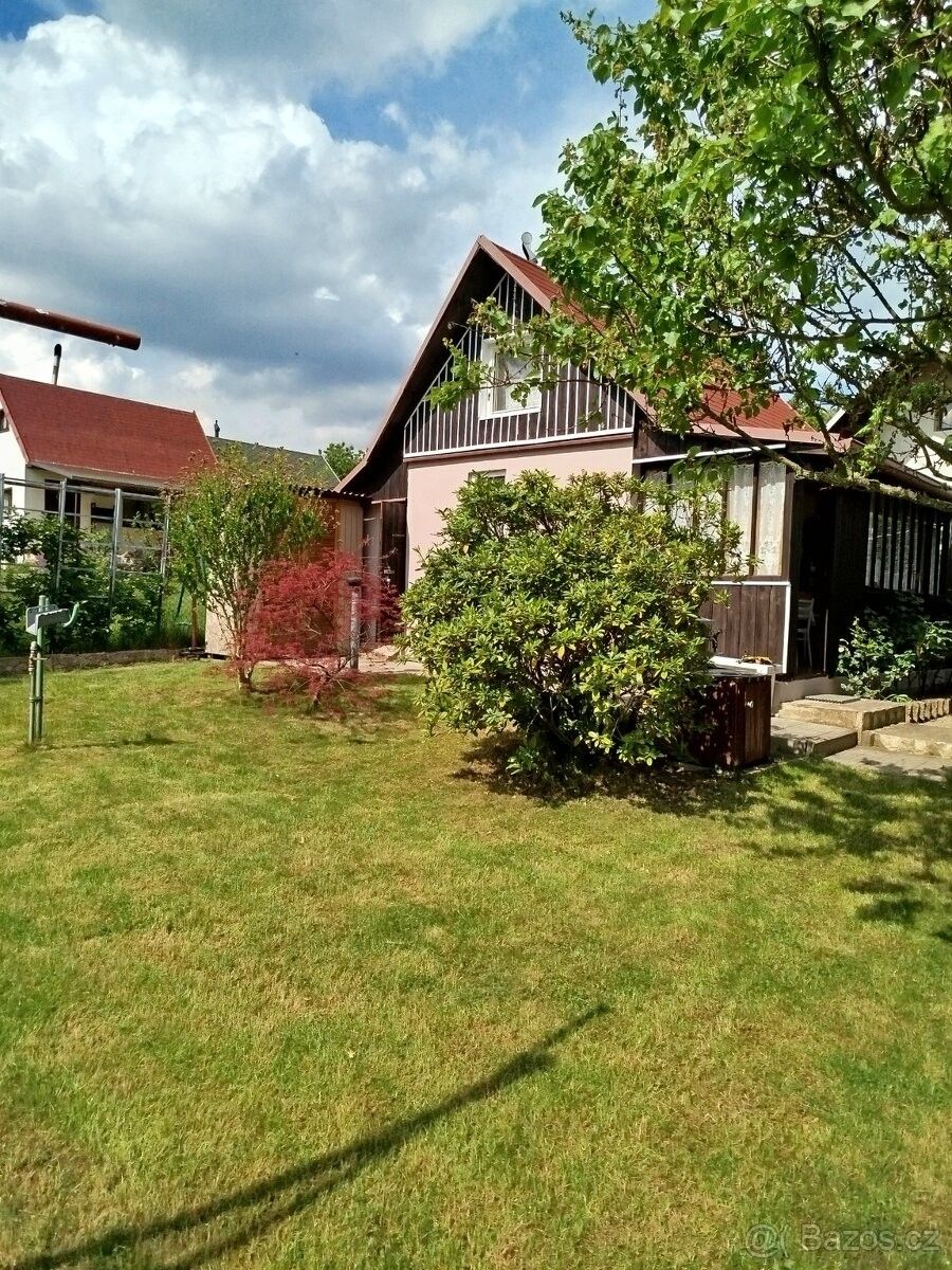Zahrady, Litvínov, 436 01, 372 m²
