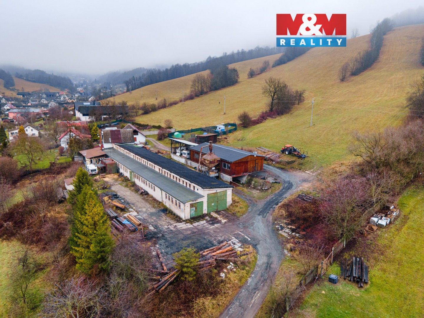 Výrobní prostory, Bratrušov, 1 152 m²