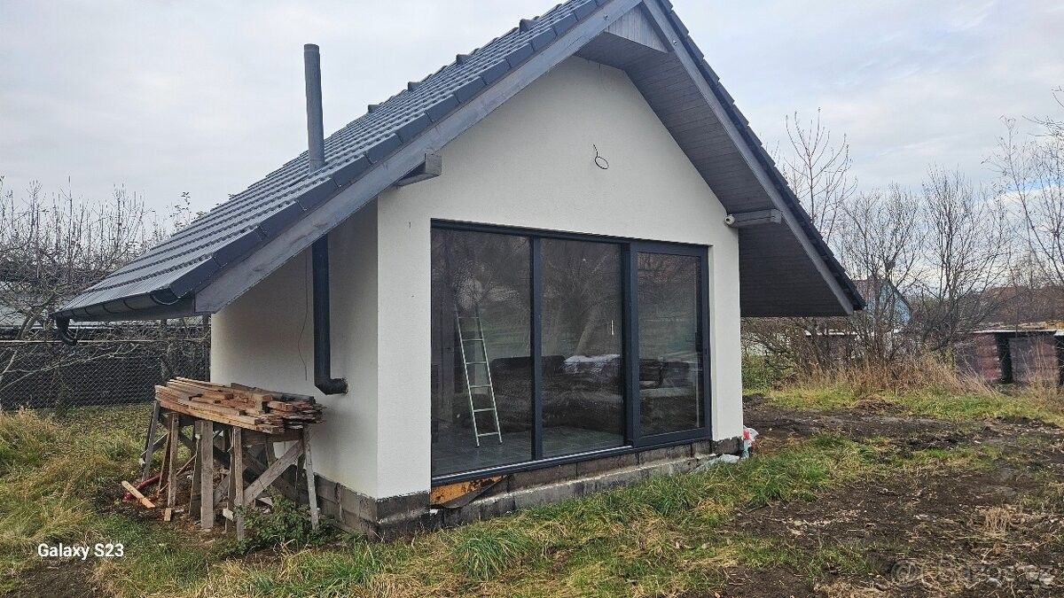 Chaty, Čebín, 664 23