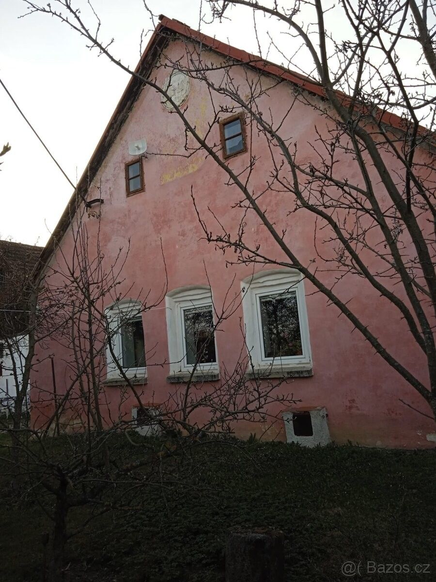 Rodinné domy, Oselce, 335 46