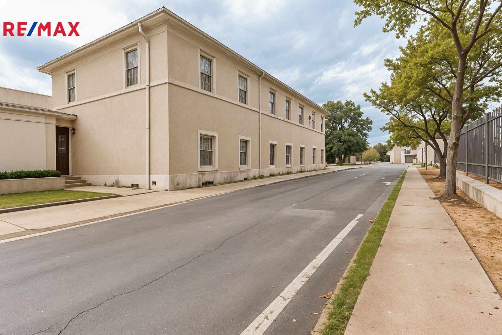 Prodej rodinný dům - Koleč, 404 m²