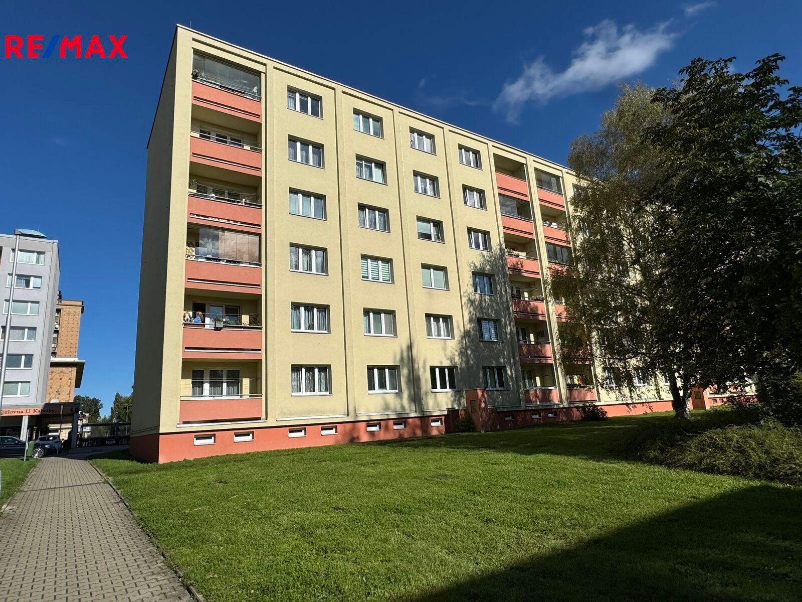 Pronájem byt 1+kk - Moskevská, Kladno, 25 m²