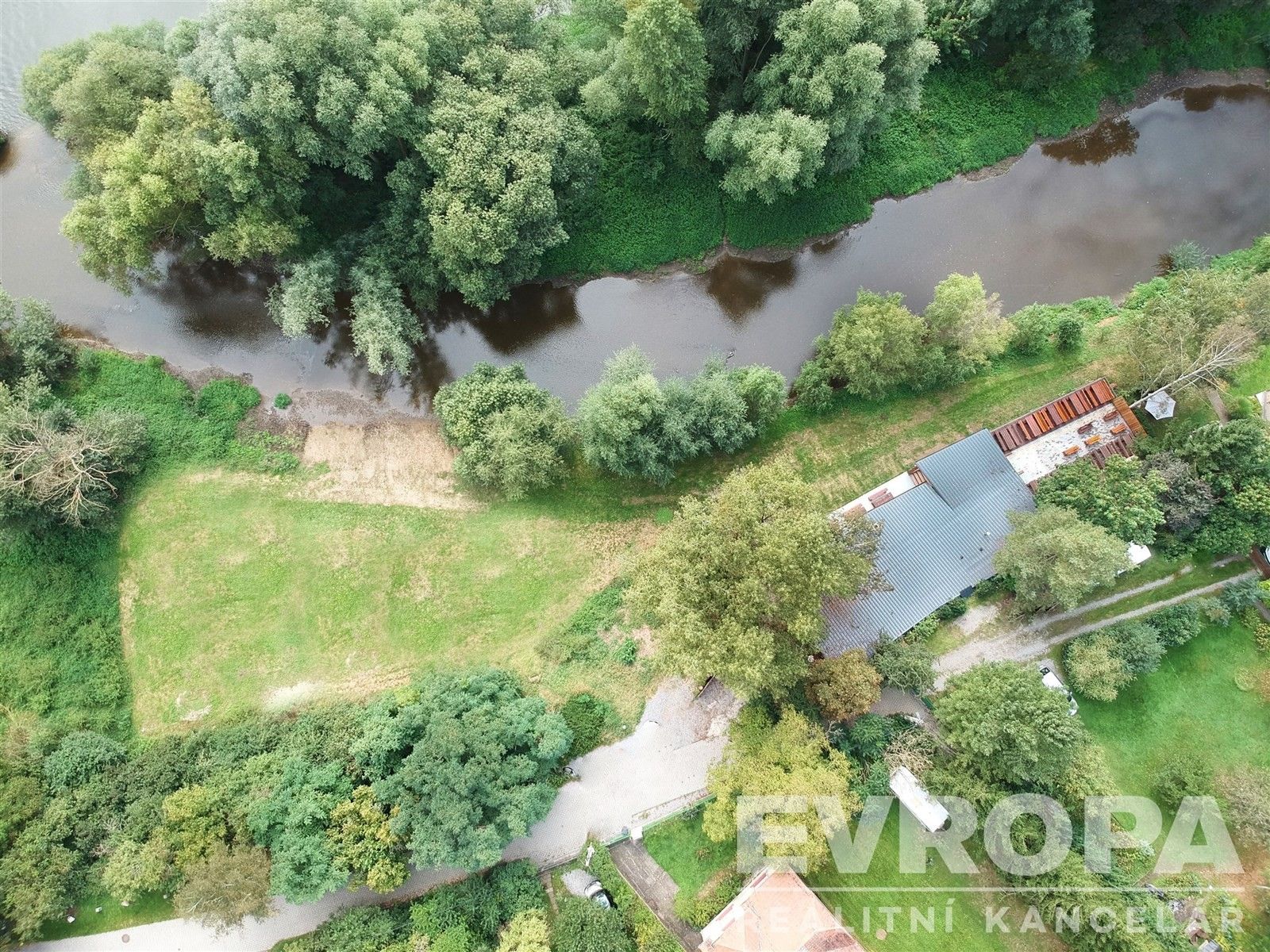 Pozemky pro bydlení, Na skalkách, Lety