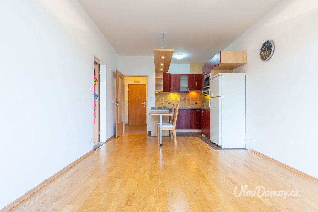 2+kk, Pod Harfou, Praha, 66 m²