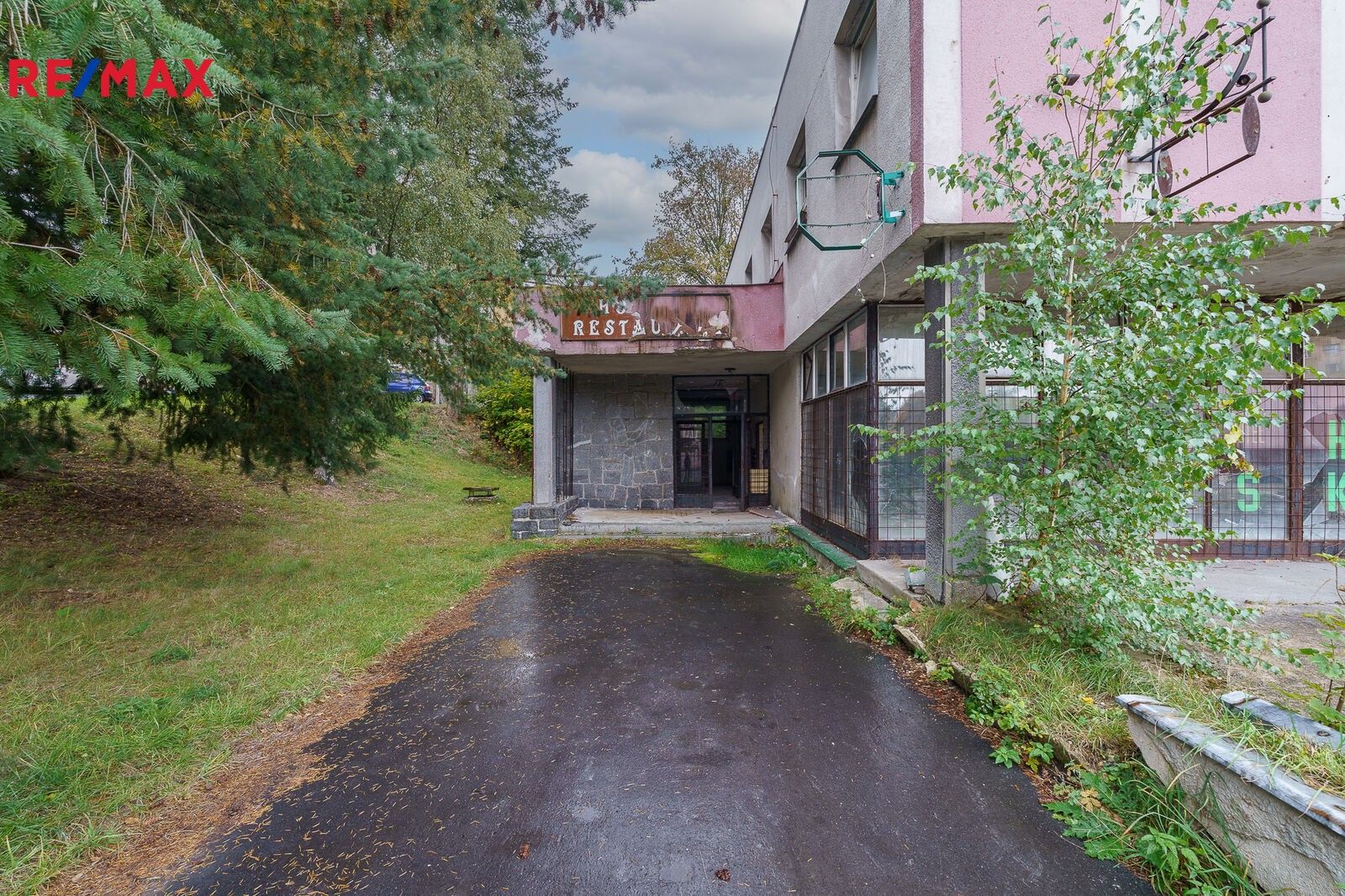 Prodej pozemek pro bydlení - Revoluční, Luby, 1 628 m²