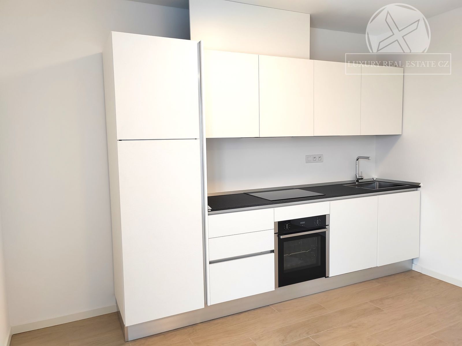 Prodej byt 2+kk - Na výběžku, Praha, 79 m²