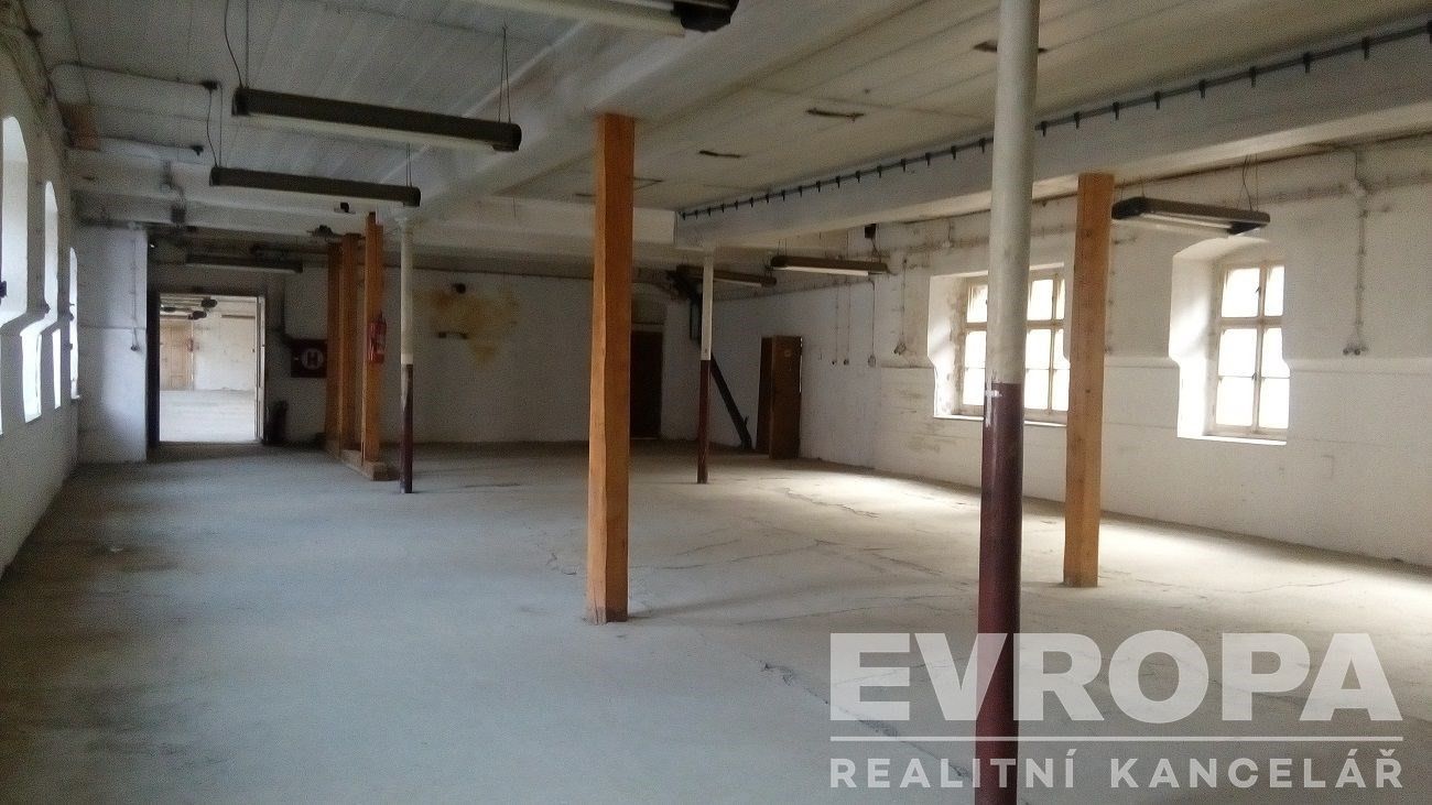 Pronájem sklad - Kateřinská, Liberec, 700 m²