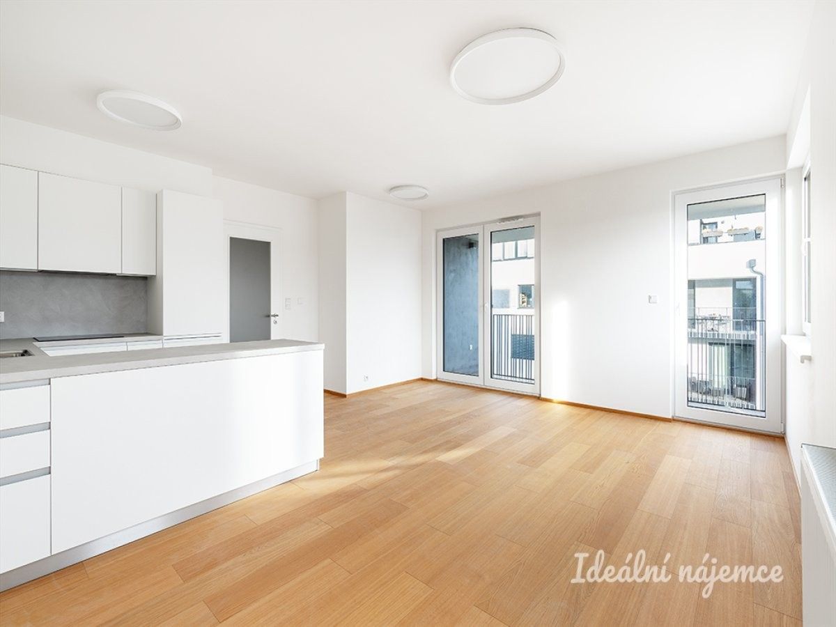 3+kk, Rixdorfská, Praha, 81 m²