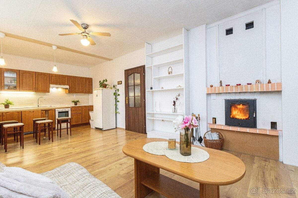 Rodinné domy, Dřevohostice, 751 14