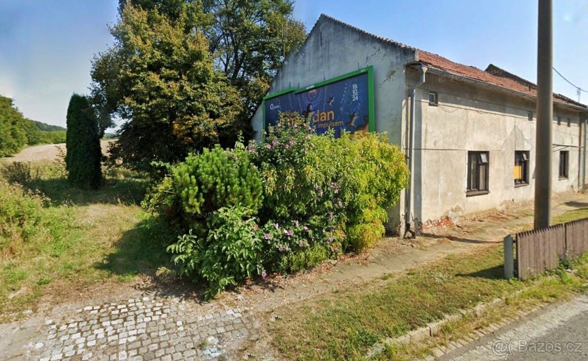 Rodinné domy, Nesovice, 683 33