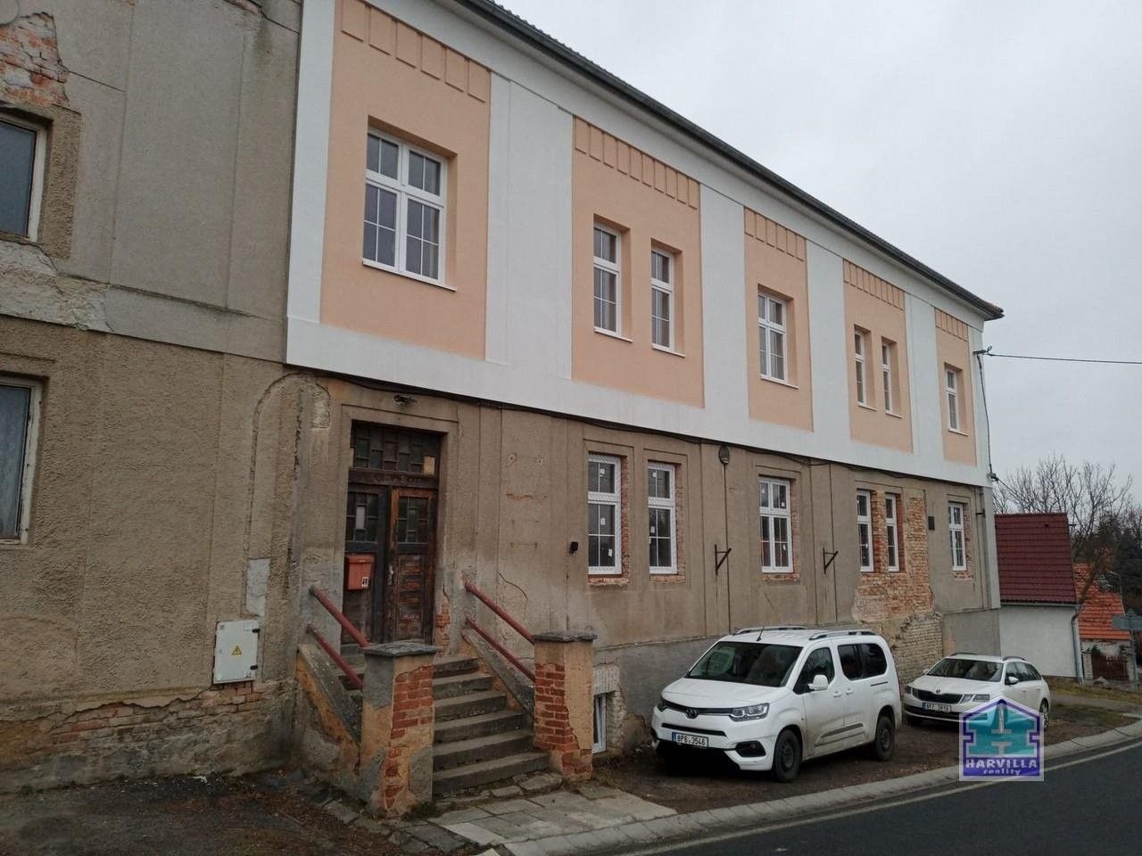 1+kk, Prašný Újezd, Mlečice, 44 m²