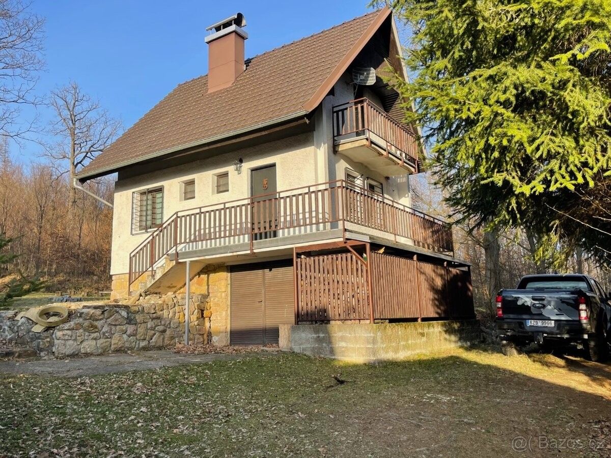 Chaty, Velká nad Veličkou, 696 74, 39 m²