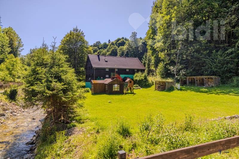 Chalupy, Branná, 513 m²