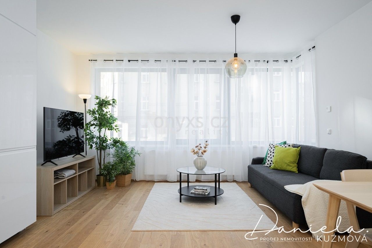 Pronájem byt 2+kk - Kloboučnická,Nusle,Praha 4, 63 m²