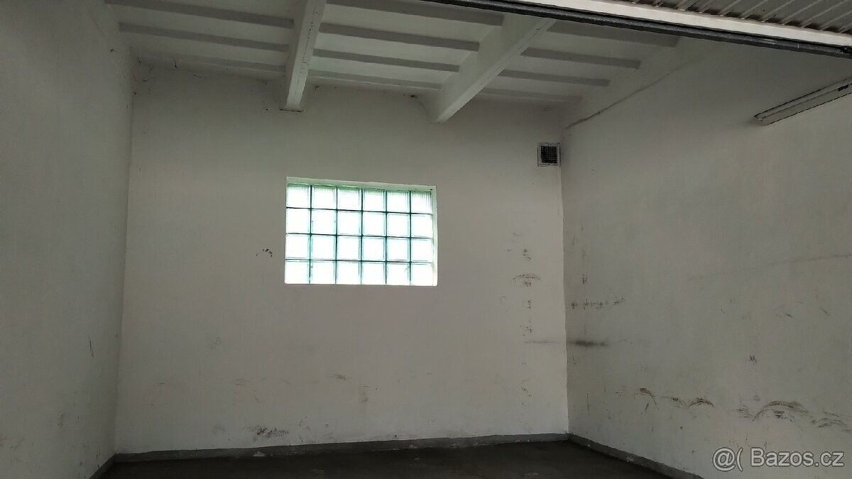 Garáže, Louny, 440 01