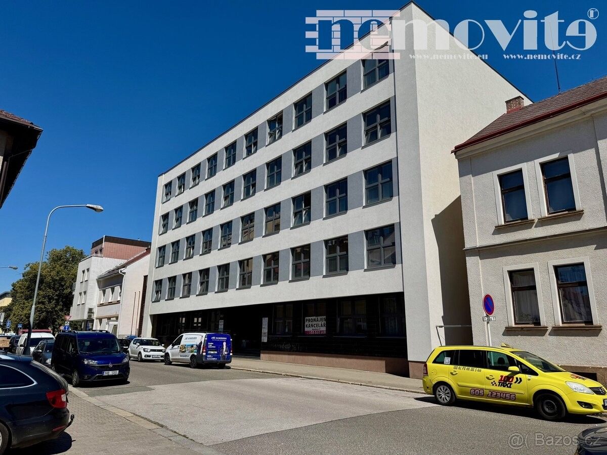 Kanceláře, Hradec Králové, 500 02